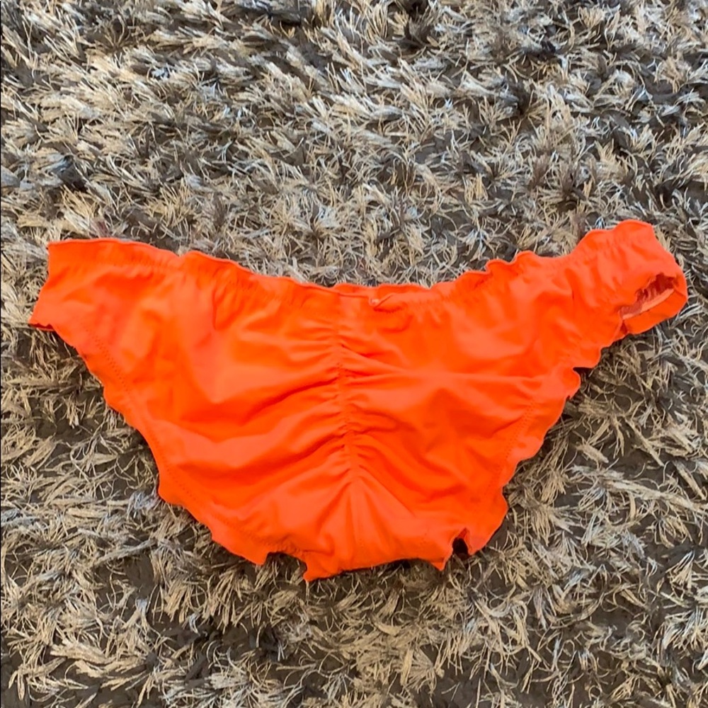 New Victoria’s Secret size small cheeky bottoms